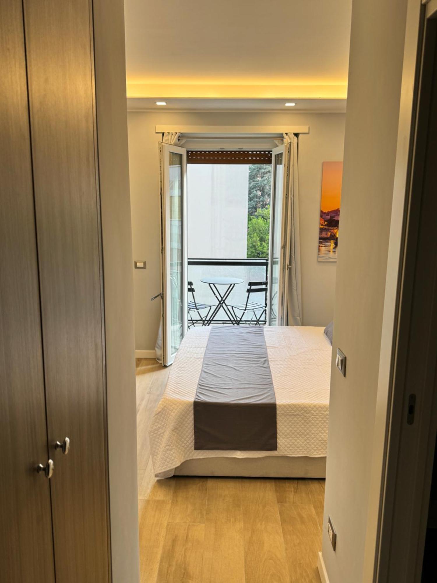 Hotel Niky House Roma Zewnętrze zdjęcie